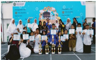 MTsN 2 BALIKPAPAN BORONG PIALA PADA FESTIVAL MANASIK HAJI DAN UMROH